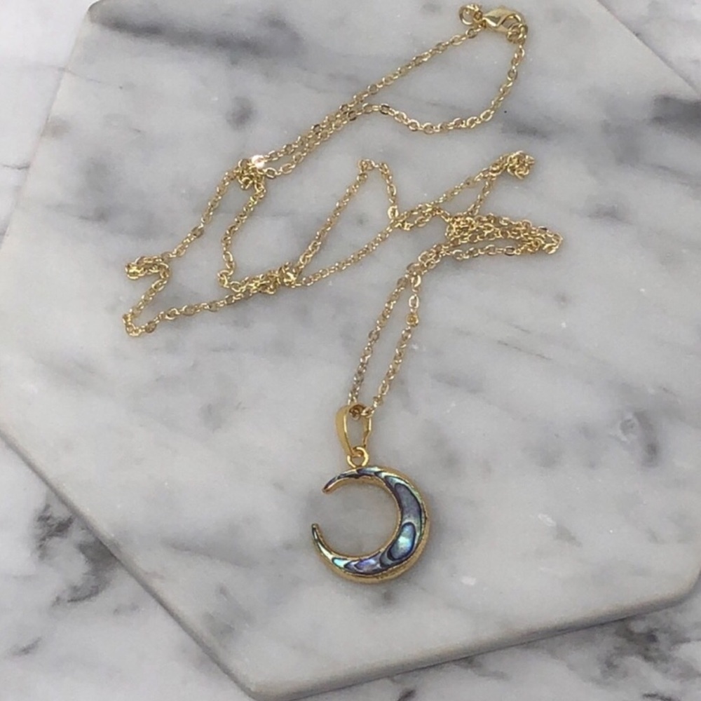 Estrella & Luna | Boho Abalone Shell Necklace - Picture 6 of 7